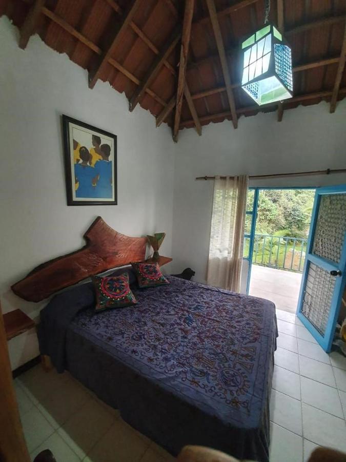 Finca Jardin Del Agua Sasaima Exterior photo