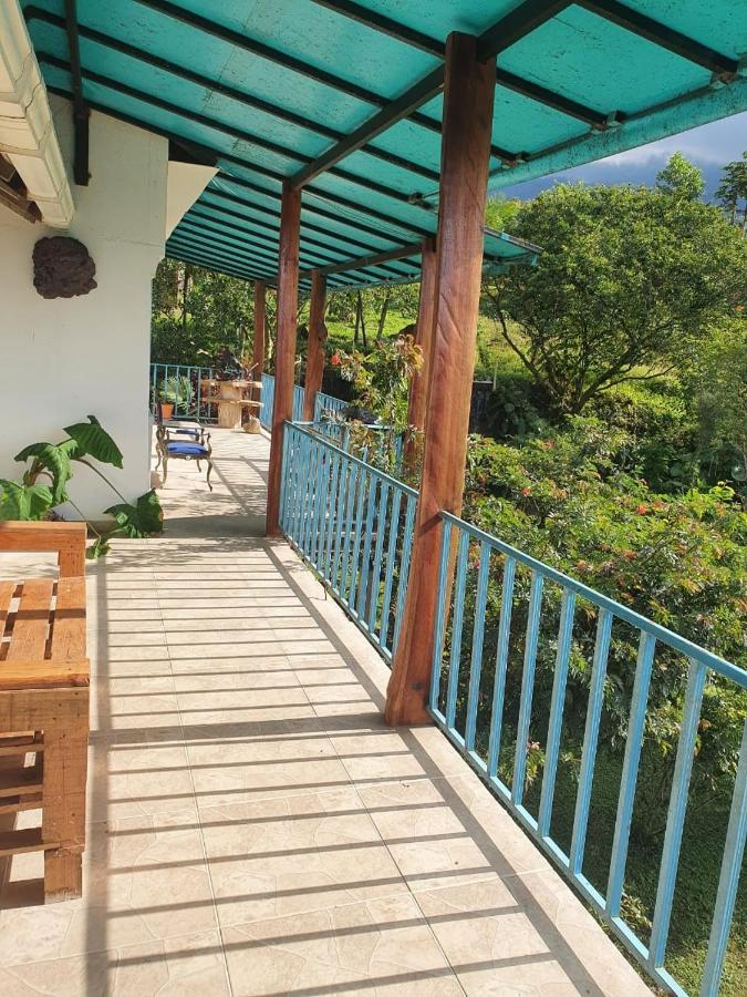 Finca Jardin Del Agua Sasaima Exterior photo