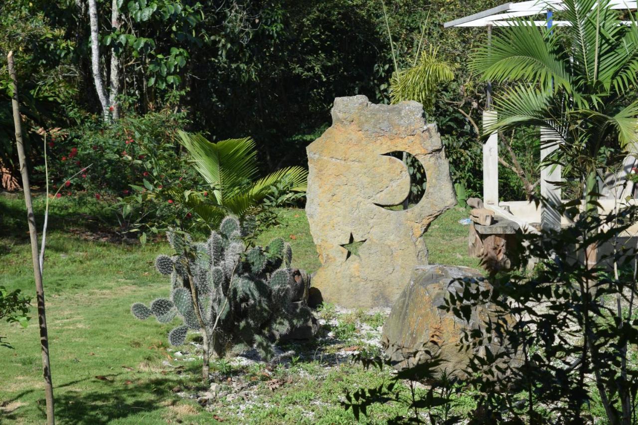 Finca Jardin Del Agua Sasaima Exterior photo