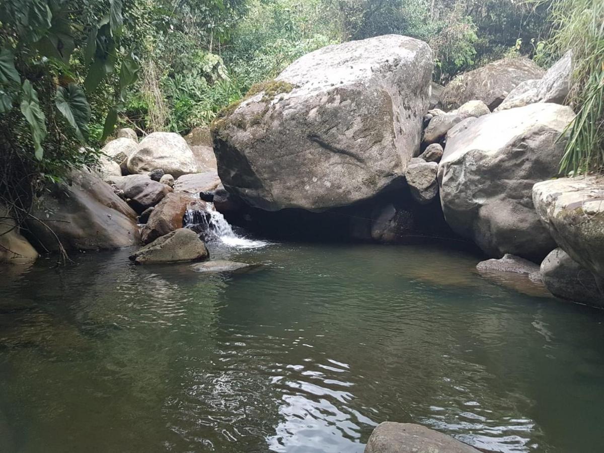 Finca Jardin Del Agua Sasaima Exterior photo